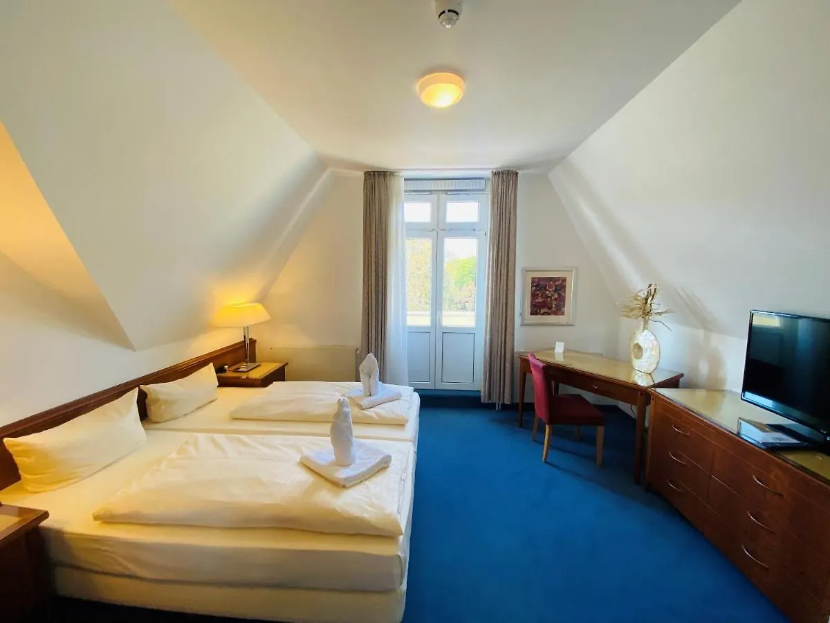 ***  Hotel Kaiserhof Lübeck Almanya